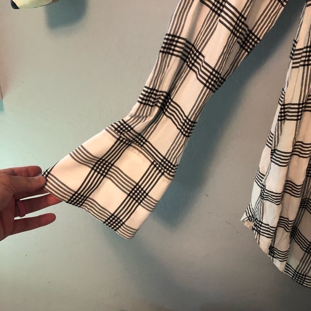 Loft Plaid Button Down Size Medium - image 5